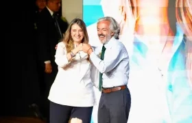 Paloma Valencia y Juan Daniel Oviedo.