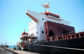 El proyecto promoverá el desarrollo del transporte multimodal al conectarse al Ferrocarril del Atlántico, al poliducto Pozos Colorados – Galán y a la Ruta del Sol.