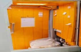 Inodoro a bordo de la cápsula Orión de la misión lunar Artemis II.