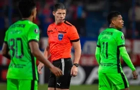 El árbitro argentino Maximiliano Ramírez.