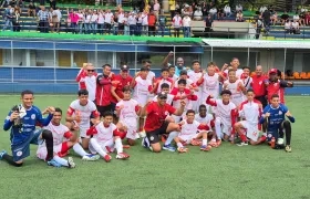 Integrantes de la selección Atlántico sub-13 tras su contundente victoria sobre Valle.