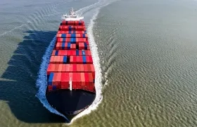 Barco contenedor en tránsito. Imagen de referencia. 