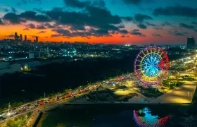 Vista panorámica del Gran Malecón y Barranquilla. 