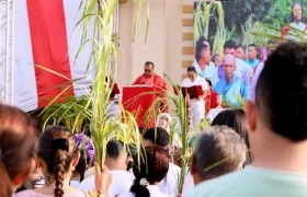 Feligreses hicieron presencia en las diferentes procesiones. 