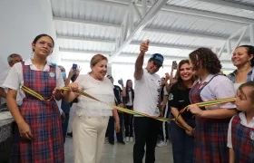 Alcalde Char inaugura nuevo comedor escolar en la IED María Inmaculada. 