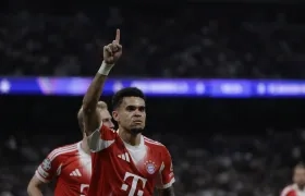 Luis Díaz celebra el primer gol del Bayern Múnich ante Real Madrid. 