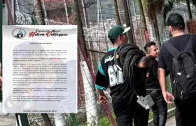 El cantante fue fotografiado en las instalaciones de la cárcel. 