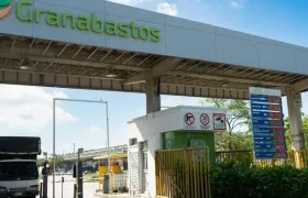 Fachada de Granabastos. 