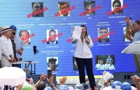 Paloma Valencia durante su discurso en la Plaza San Nicolás, en Barranquilla.
