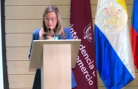 Cielo Rusinque, superintendente de Industria y Comercio. 