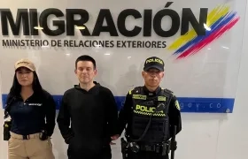 Alejandro Lyons.