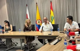 La gerente de Ciudad, Ana María Aljure; el director de Carnaval SAS, Juan Carlos Ospino y el secretario de Cultura (E) Johnny Vizcaíno.