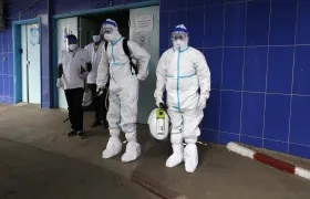 Controles sanitarios en Costa de Marfil, uno de los países africanos afecados por el ébola.