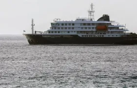 Desembarque de pasajeros en Crucero con hantavirus