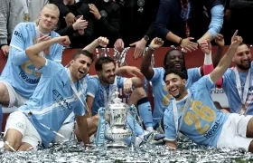 El Manchester City con el título de la FA Cup.