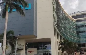 El hombre herido fue trasladado a la Clínica Portoazul.