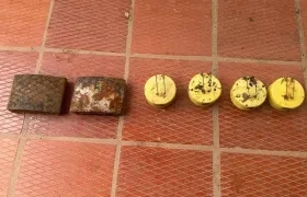 Explosivos encontrados en el cuerpo de los guerrilleros. 
