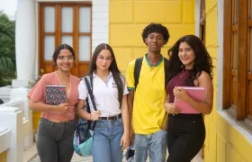 Estudiantes de la IUB.