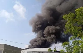 Incendio en bodega de Malambo.
