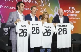 El exfutbolista brasileño Kaka; el CEO y fundador de Global Citizen, Hugh Evans; la cantante barranquillera Shakira y el presidente de la FIFA, Gianni Infantino. 