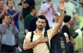 Novak Djokovic despidiéndose. 