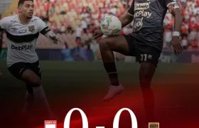 Hugo Rodallega en el partido entre Santa Fe e Internacional. 