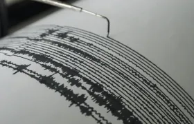 Imagen de archivo de un sismógrafo registrando actividad sísmica.