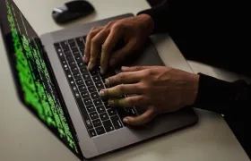 Se advierte a los usuarios estar alerta. 