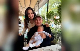 Clemencia junto a su padre Germán Vargas Lleras. 