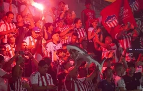 Aficionados del Junior durante el partido contra Santa Fe. 