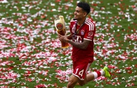 Luis Díaz en la celebración del título de la Bundesliga con el Bayern.