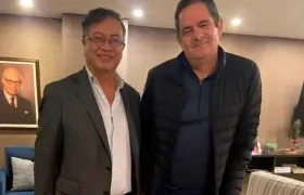 Gustavo Petro y Germán Vargas Lleras.