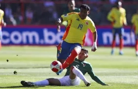 Roger Martínez en el partido de Eliminatoria contra Bolivia, en El Alto.