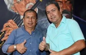 Alexander Tatis y Fredy Sogamoso, conductores del programa 'Sale el sol'.