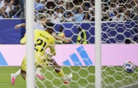 Momento del gol de Maxi Araújo.