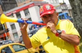 Los colombianos aguardan entre ventas e ilusión el estreno de la selección en el Mundial