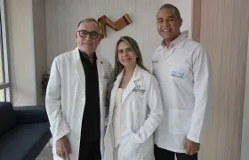 Dr. Rafael Garrido, Dra. Gloriana Cantillo cirujana general y Dr. Keyner Toro