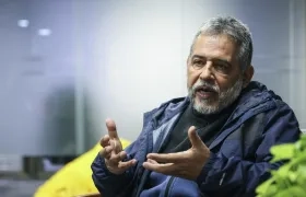 El escritor Mario Mendoza 