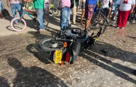 Muere motociclista al ser arrollado por buseta en el barrio El Porvenir, en Soledad 