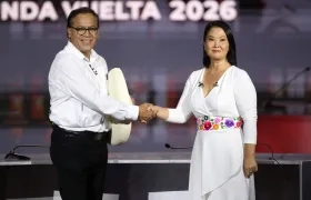 Los candidatos Roberto Sánchez y Keiko Fujimori.