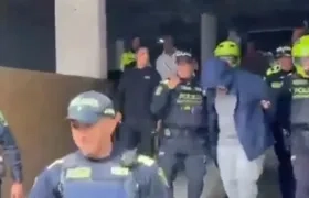 El norteamericano capturado. 