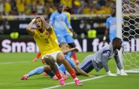 Daniel Muñoz, autor del gol del triunfo de Colombia, tuvo otra opción de anotar comenzando el partido.