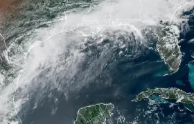 Foto satelital cedida por la Oficina Nacional de Administración Oceánica y Atmosférica (NOAA).