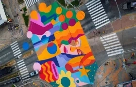 Una de las tres obras de arte urbano en la Avenida Shakira.