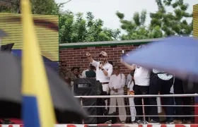Abelardo De La Espriella durante su visita a los municipios del sur del Atlántico. 
