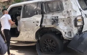 Así quedó el vehículo después del atentado.