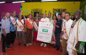 Firma del convenido entre Carnaval de Barranquilla y Duarte University.