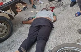 El joven quedó muerto en el lugar de los hechos. 
