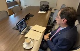 El vicepresidente electo, Juan Manuel Restrepo, en reunión con el Banco Mundial.