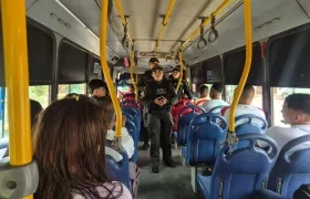 La Fuerza Pública incrementó los patrullajes en la ciudad. 